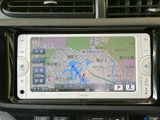 目的地設定はスムーズに行えます。運転に集中しながら、ナビゲーションで快適なドライブをサポートします。見やすい表示も魅力です。