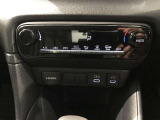 オートエアコンです。温度設定ができます。冷え性の方が乗っても安心ですね♪