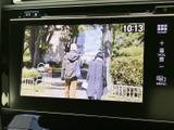 停車中に映像を楽しめるTV機能。長距離移動の休憩時間に、リラックスした時間を提供します。家族や友人と一緒に、旅の思い出を作りましょう。