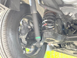 お車を安心してお乗りいただく為には、足回りの定期点検が欠かせません。サービスサポート(有償保証)では無料点検もご提供しており、安心のカーライフをお過ごしいただけるサポート体制が整っています。