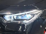●LEDヘッドライト:夜間走行時も良好な視界を確保し安心して運転できる高輝度LEDヘッドライトを装備!点灯速度が早く、消費電力も抑えられています。