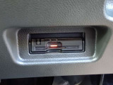 【ETC車載器装備】 高速道路・首都高速、アクアライン走行時に便利な、ETC装着車です。