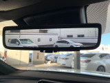 【デジタルインナーミラー】後席の大きな荷物や同乗者で後方が確認しづらい時でも安心!カメラが撮影した車両後方の映像をルームミラー内に表示。クリアな視界で状況の確認が可能です!