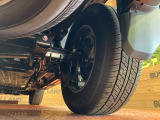 お車を安心してお乗りいただく為には、足回りの定期点検が欠かせません。サービスサポート(有償保証)では無料点検もご提供しており、安心のカーライフをお過ごしいただけるサポート体制が整っています。