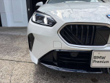 また、BMW正規認定中古車は、エマージェンシーサービスが自動付帯。24時間365日、皆様のカーライフをサポート致します。確かな安心のうえで、「駆けぬける歓び」をご堪能ください。