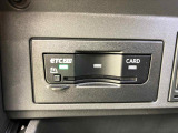 グローブボックス内にETCのスロットルがあります