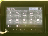 目的地設定やルート検索もスムーズに行えます。渋滞情報もリアルタイムで確認でき、スムーズな移動をサポート。遠出も安心です。