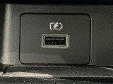 USB電源を装備してます。スマホやタブレットの充電に便利です♪