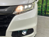 【LEDヘッドライト】悪天候や夜間走行時も良好な視界を確保し安心して運転できる高輝度LEDヘッドライトを装備!点灯速度が早く、消費電力も抑えられています。