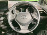 【純正革巻きステアリング】上質な革を使用することで、手にしっかり馴染みとても運転しやすいハンドルです♪