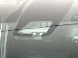 【トヨタセーフティセンス】走行中に前方の車両等を認識し、衝突しそうな時は警報とブレーキで衝突回避と被害軽減をアシスト。より安全にドライブをお楽しみいただけます。