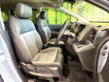運転席シート廻りは使用感も少なく、良好な状態となっています。丁寧に使われていたことがよくわかりますね。
