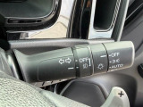 【オートライト(AUTO)】外の明るさをシステムが感知して、自動でヘッドライトが点灯します!ヘッドライトをつけ忘れを防ぐ便利機能です。