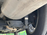 お車を安心してお乗りいただく為には、足回りの定期点検が欠かせません。サービスサポート(有償保証)では無料点検もご提供しており、安心のカーライフをお過ごしいただけるサポート体制が整っています。