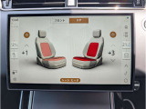リアシートにもシートヒーターが備わっております。またフロントタッチパネルよりシートヒータの調整も可能です。