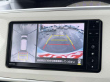 【パノラマモニター】専用のカメラにより、上から見下ろしたような視点で360度クルマの周囲を確認することができます☆縦列駐車や幅寄せ時に活躍してくれます♪