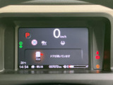 視認性の高いメーターで、運転に必要な情報を的確に把握。安全運転をサポートする重要な役割を果たします。