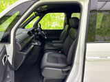 運転しやすい視界と操作性。快適なドライビングをサポートする機能が充実しています。安全運転をサポートします。