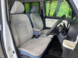 運転席シート廻りは使用感も少なく、良好な状態となっています。丁寧に使われていたことがよくわかりますね。