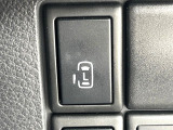 【パワースライドドア】スマートキーや運転席のスイッチでスライドドアの開閉が可能♪電動だから力を入れてドアを開ける必要が無く、小さいお子様でも、重い荷物を持っている時もラクに開け閉めできます♪
