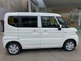 車体色はピュアホワイトパールです。