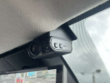【日産純正 車内撮影用カメラ付きドライブレコーダー装着車】 映像/音声の記録はもちろん、映像再生時に走行軌跡や車速のわかるGPS搭載。事故時の客観的な検証に役立ちます