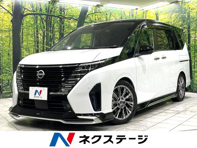 セレナ 1.4 e-4ORCE ハイウェイスターV 4WD