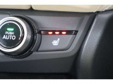 シートヒーター装備付き車!!座席に埋め込まれた電熱線によりシートを暖めることが出来る装備で、温められたシートは、寒い冬には最適です!!