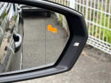後側方の車両を検知してドライバーへ注意を促すレーンチェンジアシスト。