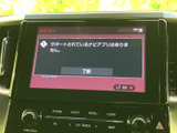 見やすい地図表示で、初めての道でも安心して運転できます。周辺情報も確認しやすく、スムーズな移動を支援します。