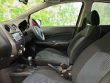 機能的な配置のスイッチ類が、運転をサポートします。操作性にも優れており、快適なドライブをサポートします。