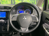 【純正革巻きステアリング】上質な革を使用することで、手にしっかり馴染みとても運転しやすいハンドルです♪