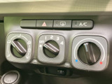 操作しやすいエアコンコントロールで、快適な車内環境を実現します。温度調節や風量調整も簡単に行えます。季節を問わず快適なドライブを。