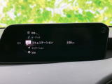 洗練されたデザインのナビゲーションシステム。快適なドライブをサポートする多彩な機能を搭載しています。お気に入りの音楽を楽しみながら、スムーズな移動を実現します。
