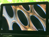 停車中にTVや映像を楽しむことができます。休憩時間や待ち時間に、リラックスした時間を過ごせます。