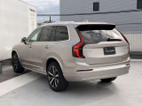ドア・オープニング・アラート自車後方から接近するサイクリストやスクーターをリアレーダーで検知し、乗員が不用意にドアを開けようとした際に警告音で知らせる安全機能です。