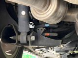 お車を安心してお乗りいただく為には、足回りの定期点検が欠かせません。サービスサポート(有償保証)では無料点検もご提供しており、安心のカーライフをお過ごしいただけるサポート体制が整っています。