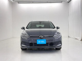 VWは小さな車も、大きな車も、平等です。クラスによって品質や安全性に差を付けない。ボディ剛性と精度、重厚なドアの音はどの車種も共通です。是非一度体感してみて下さい。