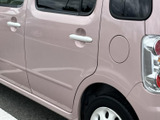 後席からの眺めも良好です。家族や友人と快適な時間を過ごせる空間です。車内での会話も弾みます。