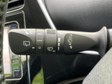 雨天時でもクリアな視界を確保。運転中の安全性を高める、頼れる機能です。