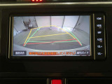 バックガイドモニターで、後方を確認しながら安心して駐車することができます。運転初心者も熟練者も必須の機能ですよ!