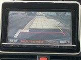 後方確認をサポートするモニターです。駐車時や狭い道での運転も、より安全に行えます。運転に自信がない方にもおすすめです。
