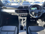 Q3  35 TFSI Sライン