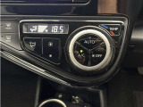 オートエアコンは、気温を設定すれば自動調整。車内をいつでも快適空間にしてくれます♪