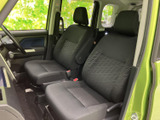 運転しやすいシートポジションで、快適なドライブをサポート。ステアリング操作もスムーズに行えます。