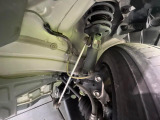 お車を安心してお乗りいただく為には、足回りの定期点検が欠かせません。サービスサポート(有償保証)では無料点検もご提供しており、安心のカーライフをお過ごしいただけるサポート体制が整っています。
