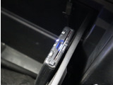 お車選びをお楽しみ頂けるよう、在庫車の展示スペースを十分に確保しております。