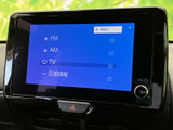 お好みの音楽をクリアな音質で。ラジオやCDだけでなく、スマートフォンとの連携も可能です。ドライブがより一層楽しくなるオーディオ環境をご提供します。