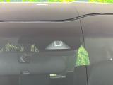 【ホンダセンシング】走行中に前方の車両等を認識し、衝突しそうな時は警報とブレーキで衝突回避と被害軽減をアシスト。より安全にドライブをお楽しみいただけます。