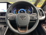 【純正革巻きステアリング】上質な革を使用することで、手にしっかり馴染みとても運転しやすいハンドルです♪